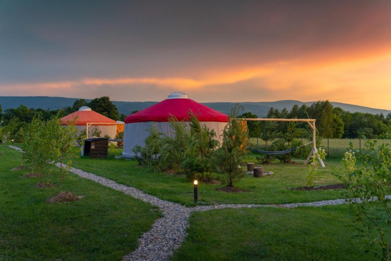 Розкішний намет Izera Glamping Adults - Luksusowe Jurty&spa
